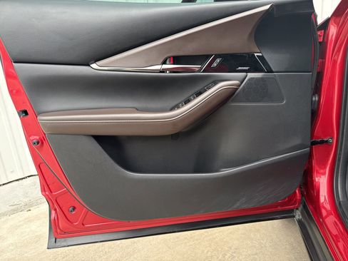 Used 2025 MAZDA CX-30 AWD 2.5 S w/ Premium Package image 13