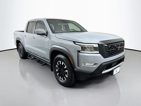 Used 2022 Nissan Frontier Pro-X RWD image 3