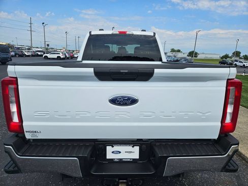 Used 2025 Ford F250 XLT w/ FX4 Off-Road Package AWD/4WD image 7