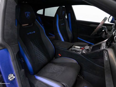 Used 2024 Lamborghini Urus Performante AWD/4WD image 46