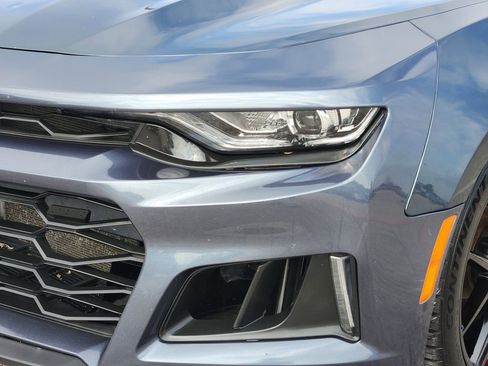 Used 2020 Chevrolet Camaro SS RWD image 5