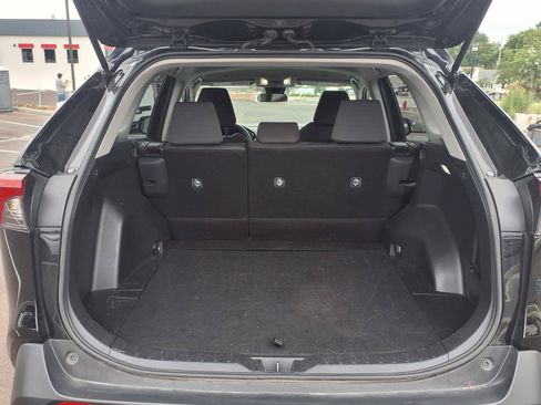 Certified 2025 Toyota RAV4 XLE FWD image 23