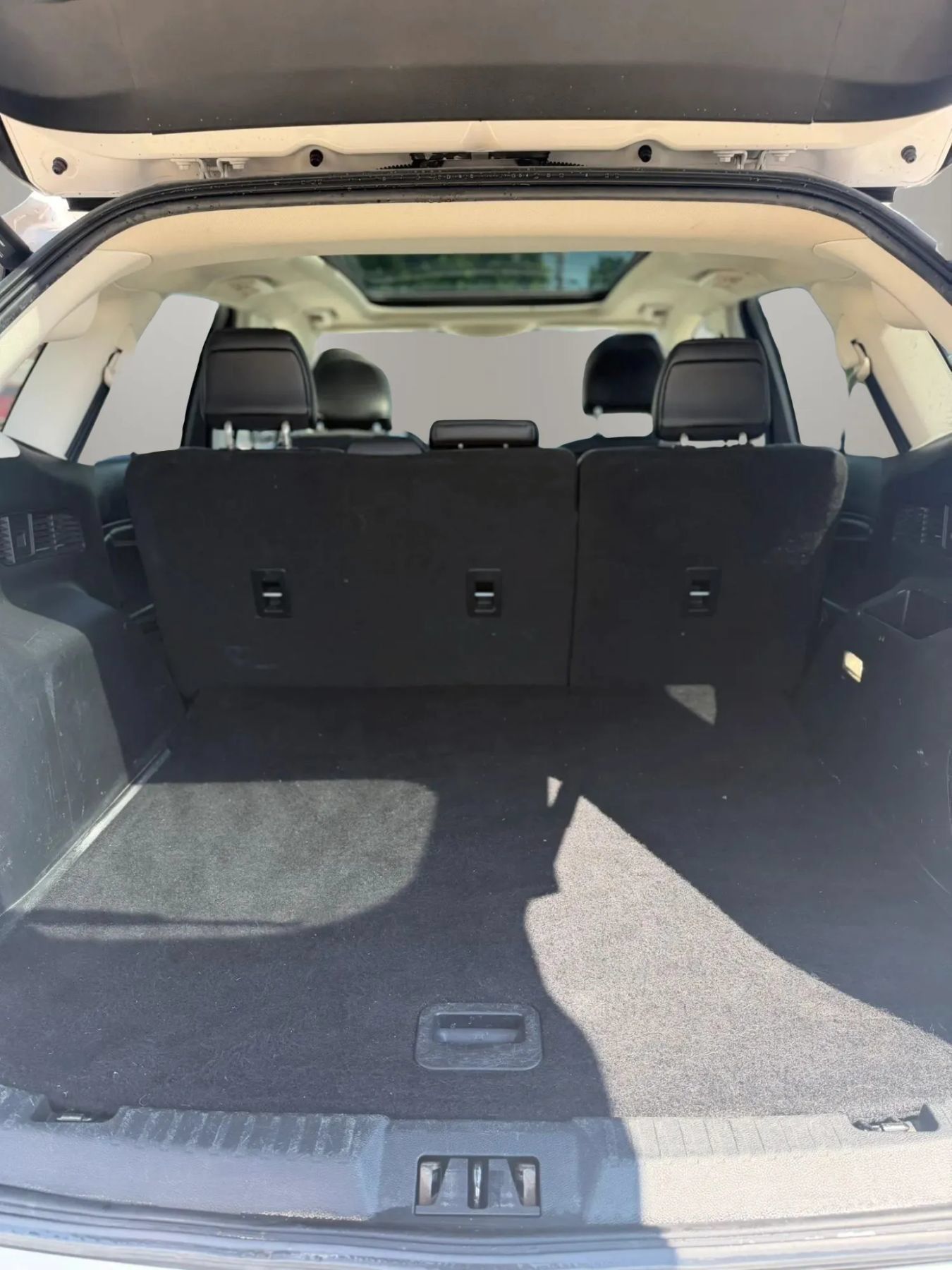 Used 2017 Ford Edge Titanium w/ Equipment Group 301A AWD/4WD image 19
