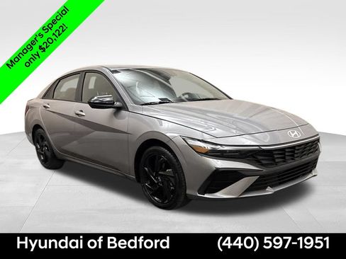 Certified 2026 Hyundai Elantra Sport FWD image 3