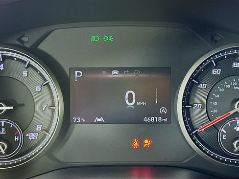Used 2023 Hyundai Santa Fe SEL FWD image 13