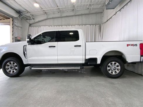 Used 2023 Ford F250 XLT w/ FX4 Off-Road Package image 24