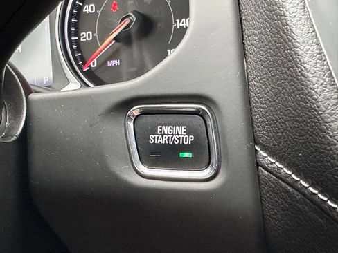 Used 2022 GMC Acadia SLT AWD/4WD image 37