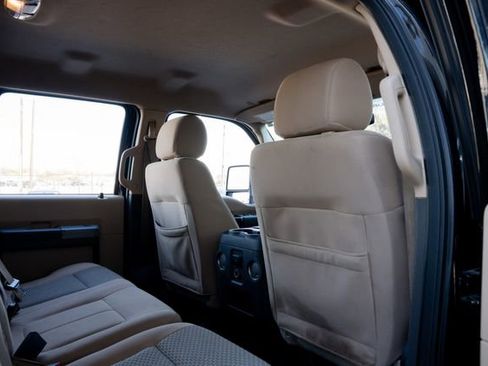 Used 2016 Ford F250 XLT w/ XLT Premium Package image 40