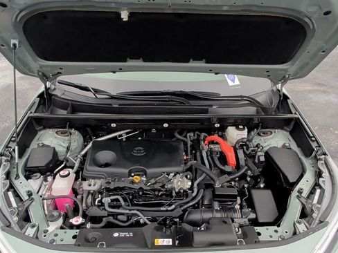 Used 2022 Toyota RAV4 XLE Premium image 28