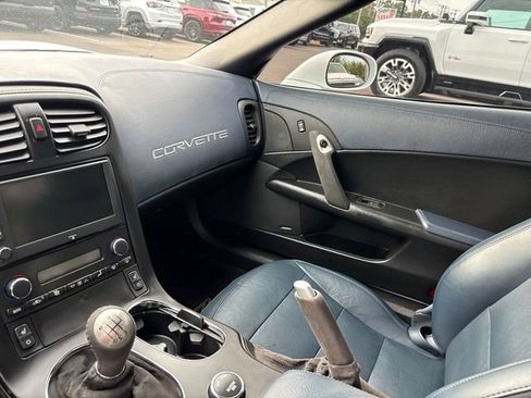 Used 2013 Chevrolet Corvette 427 w/ 1SC Preferred Equipment Group RWD image 9