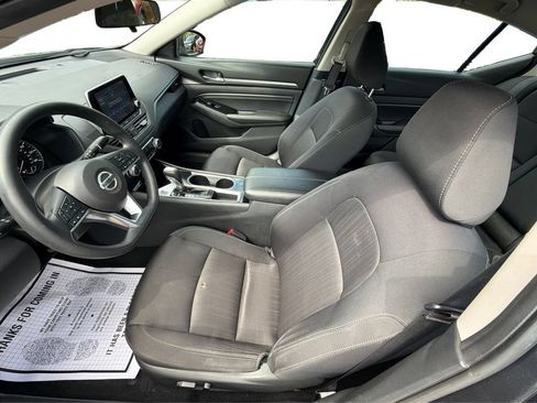 Used 2021 Nissan Altima 2.5 SV FWD image 9