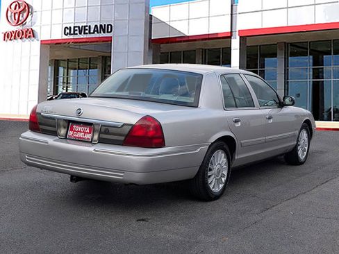 Used 2010 Mercury Grand Marquis LS image 7