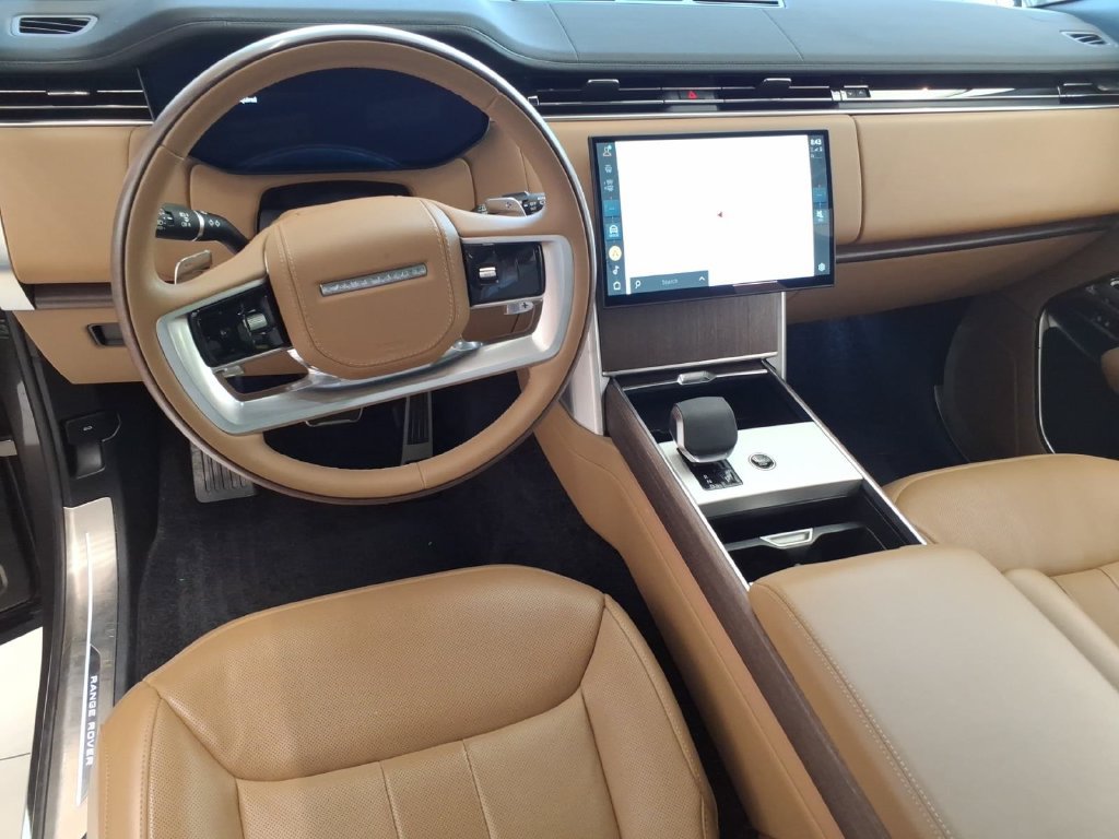 New 2025 Land Rover Range Rover SE AWD/4WD image 15
