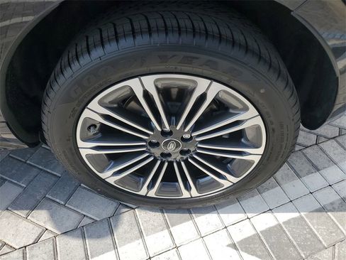 New 2026 Land Rover Range Rover Evoque Dynamic SE image 14