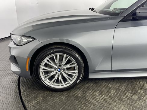 Used 2023 BMW 330i xDrive Sedan w/ Premium Package image 4