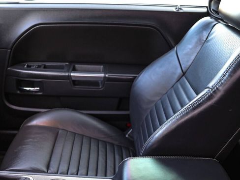 Used 2013 Dodge Challenger R/T Plus RWD image 14