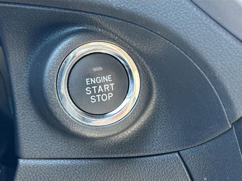 Used 2022 Subaru Ascent Limited w/ Technology Package image 21