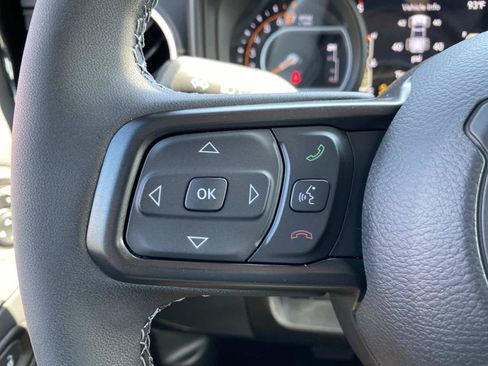 New 2026 Jeep Gladiator Sport AWD/4WD image 17