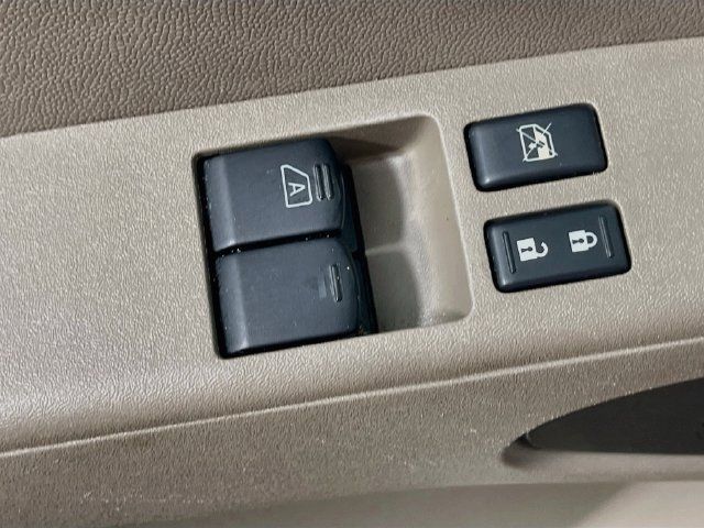 Used 2012 Nissan Frontier SV w/ SV Premium Utility Pkg RWD image 17