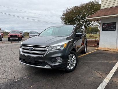 Used 2017 Ford Escape SE
