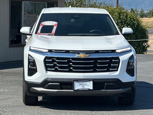 Used 2025 Chevrolet Equinox LT AWD/4WD image 9
