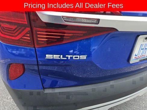 Used 2023 Kia Seltos S w/ Navigation Package AWD/4WD image 13