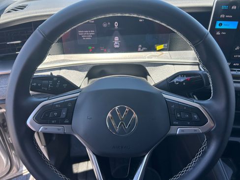 Used 2026 Volkswagen Tiguan S FWD image 9