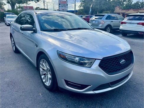 Used 2017 Ford Taurus Limited image 19