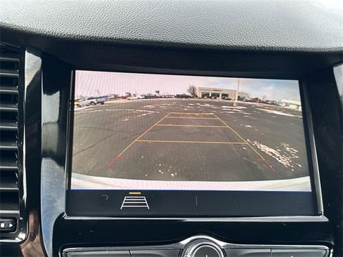 Certified 2022 Chevrolet Trax LT w/ LT Convenience Package image 14