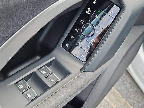 New 2026 Audi SQ5 Premium Plus AWD/4WD image 20