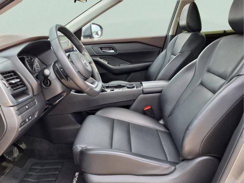 Used 2023 Nissan Rogue SV w/ SV Premium B Package AWD/4WD image 10