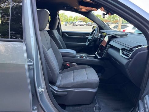 Used 2025 GMC Acadia Elevation w/ LPO, Floor Liner Package FWD image 25