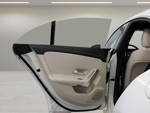 Used 2025 Mercedes-Benz CLA 250 image 5