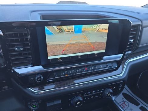 Used 2024 Chevrolet Silverado 1500 LT Trail Boss w/ Convenience Package II image 22