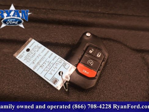 Used 2023 Jeep Gladiator Willys image 29