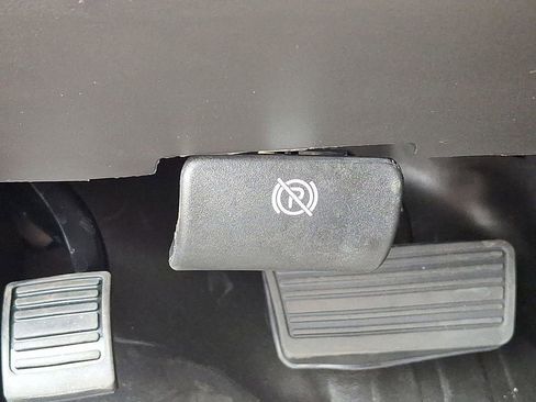 New 2025 Chevrolet Express 3500 w/ Driver Convenience Package RWD image 14