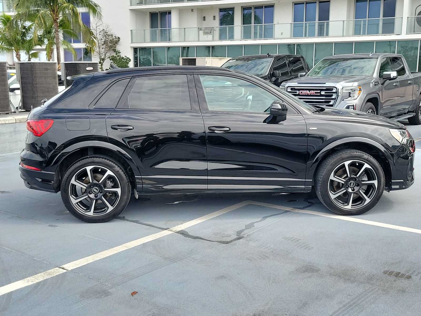 Certified 2025 Audi Q3 2.0T Premium Plus w/ Premium Plus Package AWD/4WD image 7