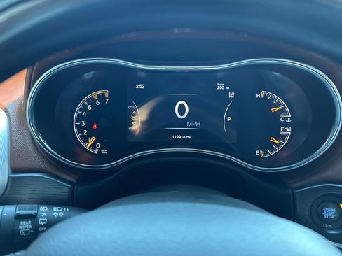 Used 2019 Jeep Grand Cherokee Summit image 27