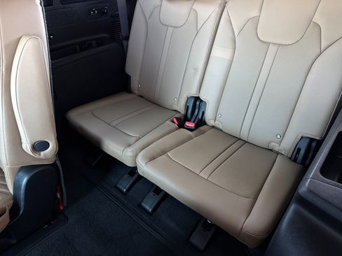 New 2026 Kia Sorento SX Prestige w/ Olive Brown Leather Package image 16