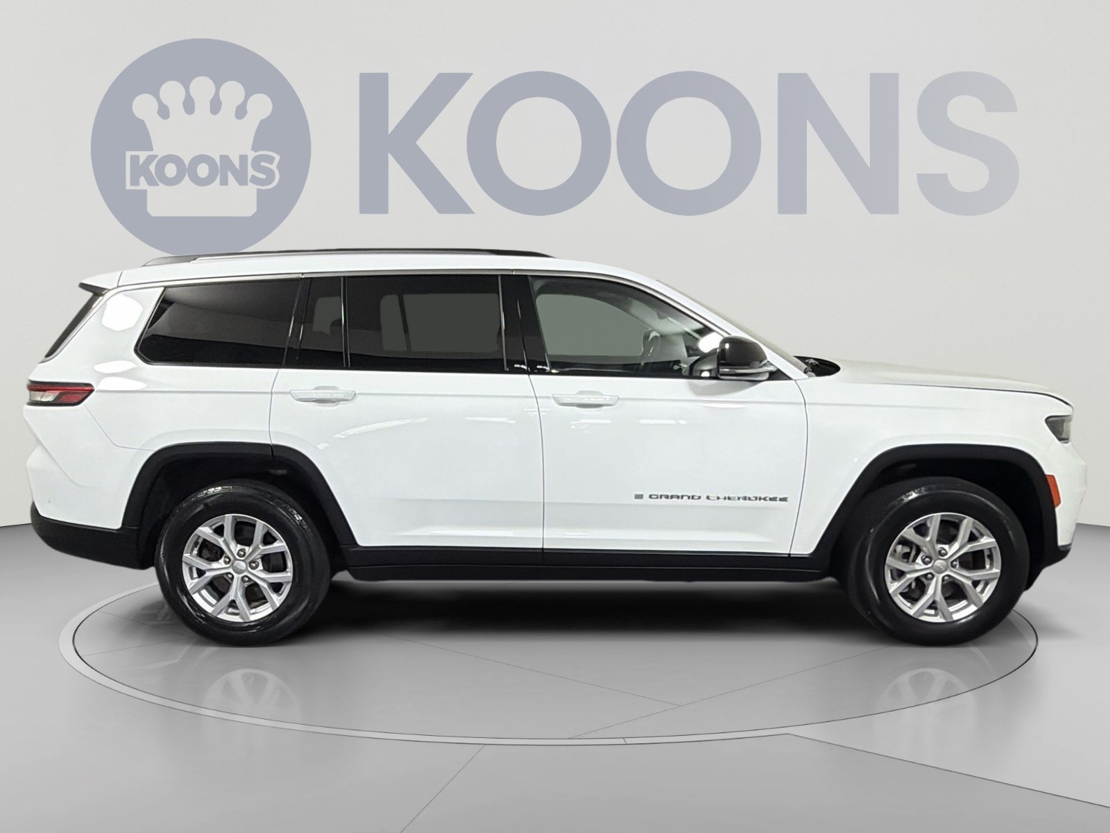 Used 2023 Jeep Grand Cherokee L Limited w/ Trailer Tow Group (B) AWD/4WD image 8