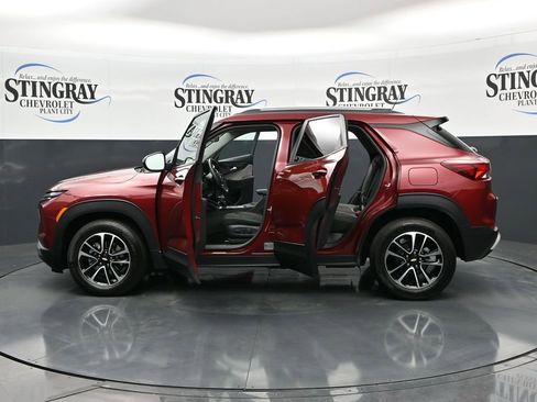 Used 2025 Chevrolet TrailBlazer LT w/ Convenience Package image 28