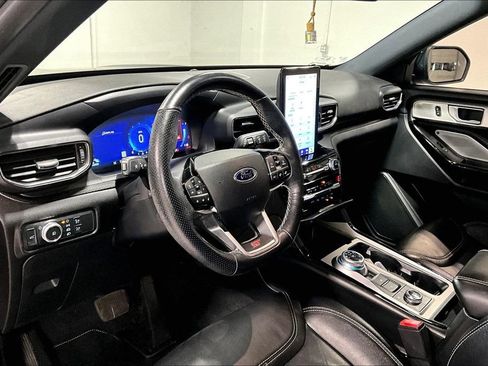 Used 2022 Ford Explorer ST w/ Equipment Group 401A AWD/4WD image 16
