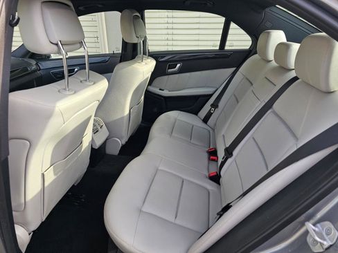 Used 2012 Mercedes-Benz E 350 4MATIC Sedan image 10