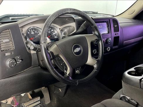 Used 2008 Chevrolet Silverado 2500 LT image 16