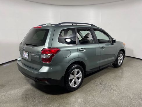 Used 2016 Subaru Forester 2.5i Premium w/ All-Weather Package AWD/4WD image 3