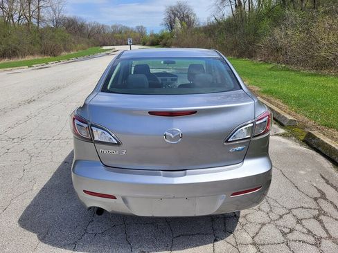 Used 2013 MAZDA MAZDA3 i Sport image 8