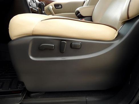 Used 2017 Nissan Armada SL w/ Moonroof Package image 15