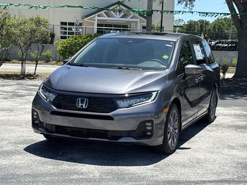 New 2026 Honda Odyssey Touring image 12