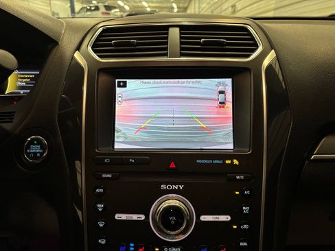 Used 2019 Ford Explorer Sport w/ Equipment Group 401A AWD/4WD image 19