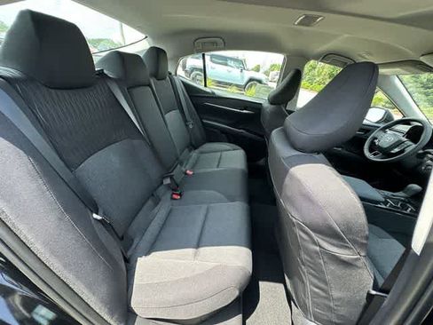 Used 2026 Toyota Camry LE w/ Convenience Package FWD image 21